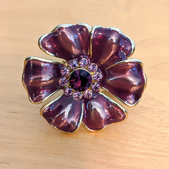 Latasia flower ring - Picture 1 of 3